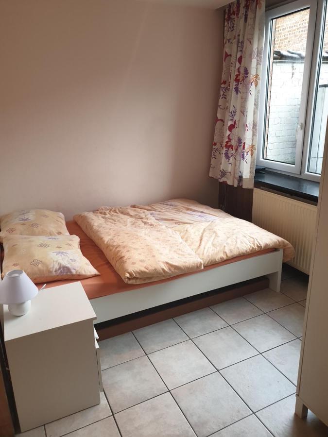 Rez De Chaussee - Erasme Bruksela Zewnętrze zdjęcie